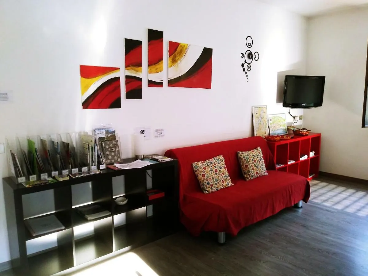 Valtellinaguesthouse Delebio Apartment