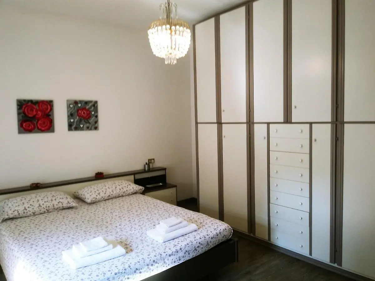 Valtellinaguesthouse Delebio Apartment
